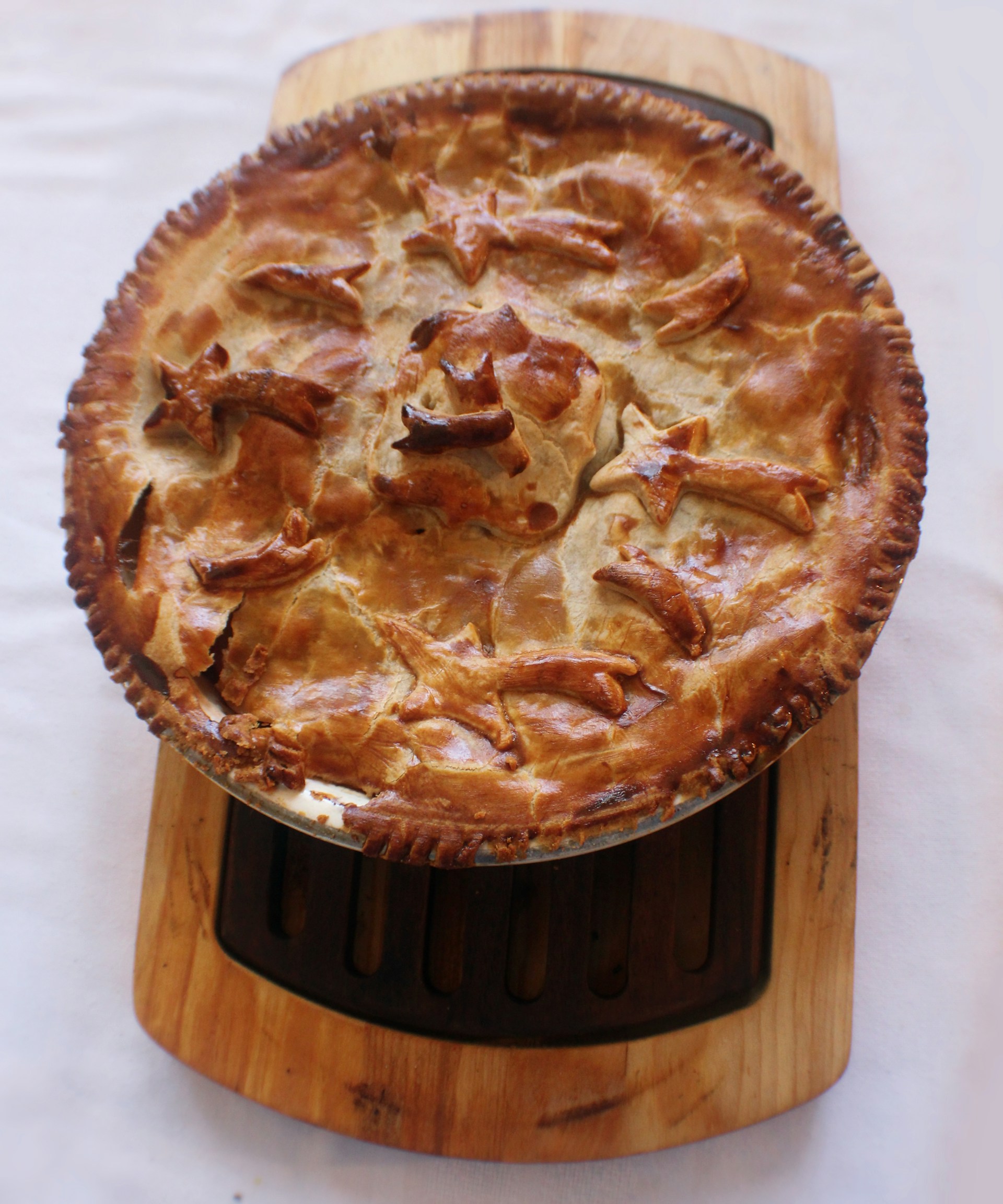 Tourte au porc, champignons et Sauce B&J Bleuets & Jalapeño