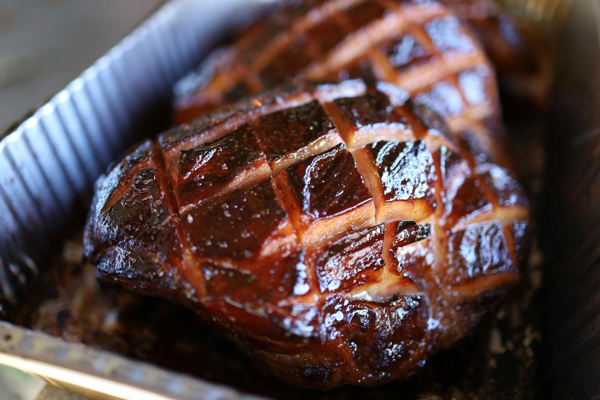 Jambon braisé à la Sauce Y, érable et rhum